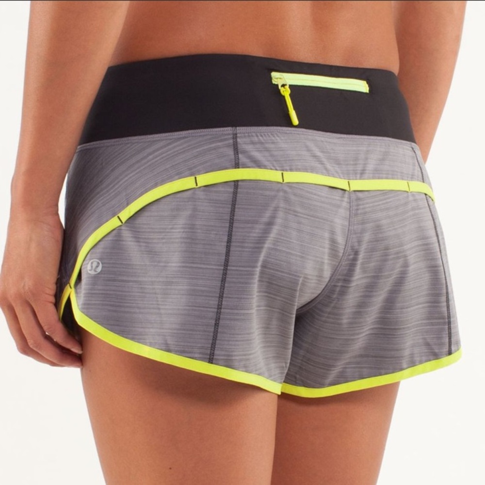 Lululemon Run: Speed Short 2.5”LR*2-Way Stretch, Size 4 - Picture 2 of 10